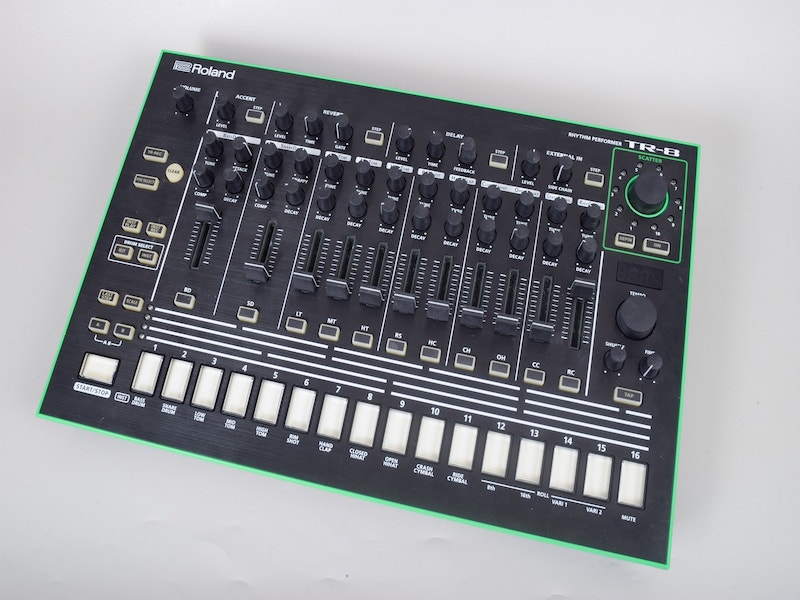 Roland TR-8